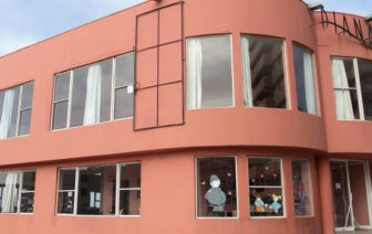 Biblioteca Diana Bar