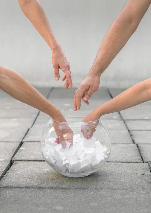 Maria do Céu Ribeiro & Paulo Mota / O amigo secreto