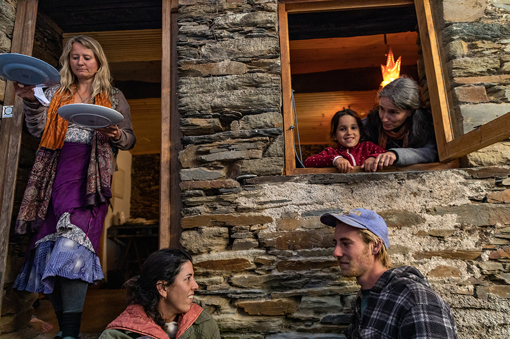 “Na Terra” , de Ana Brígida