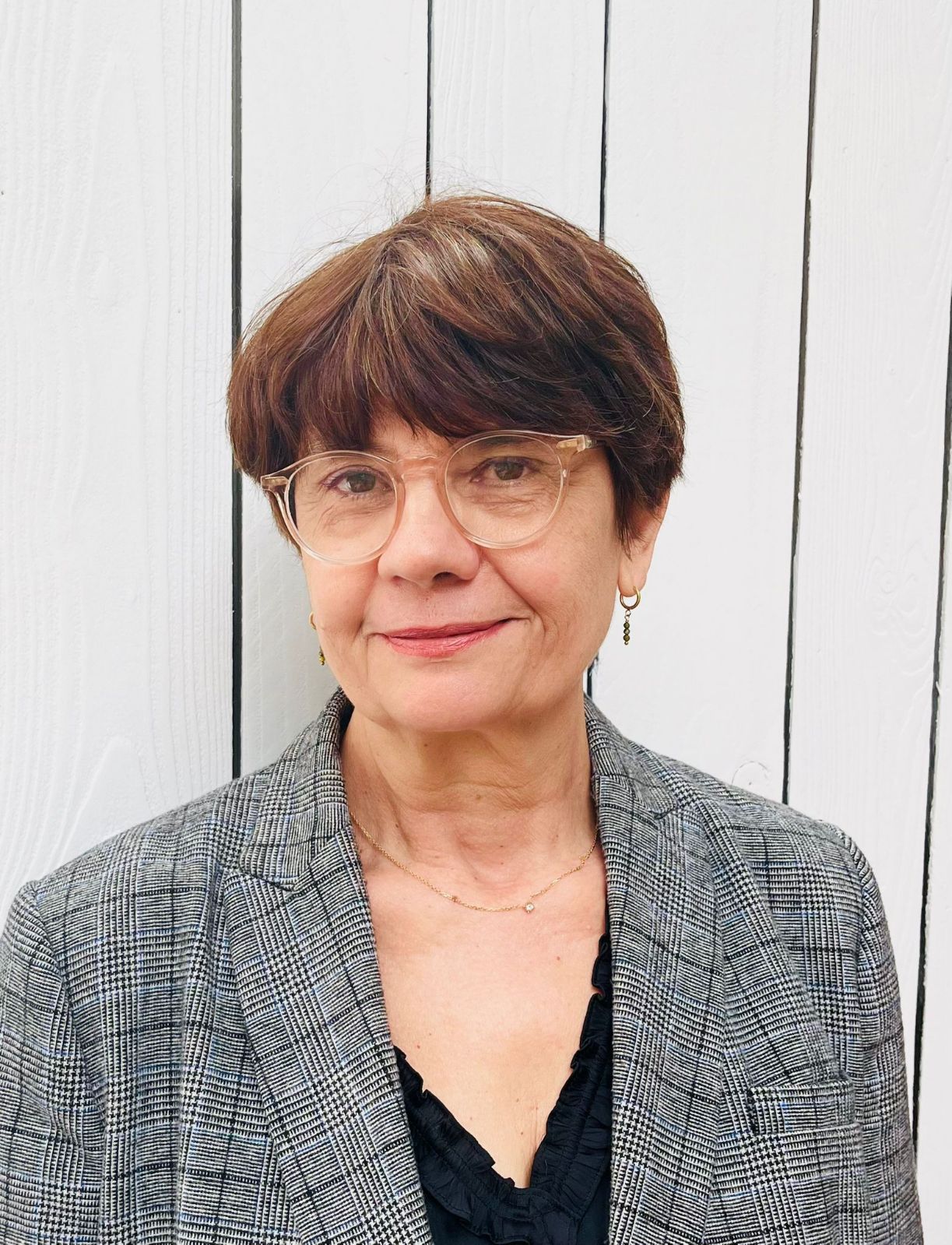 Tu que trabalhas, como te chamas?