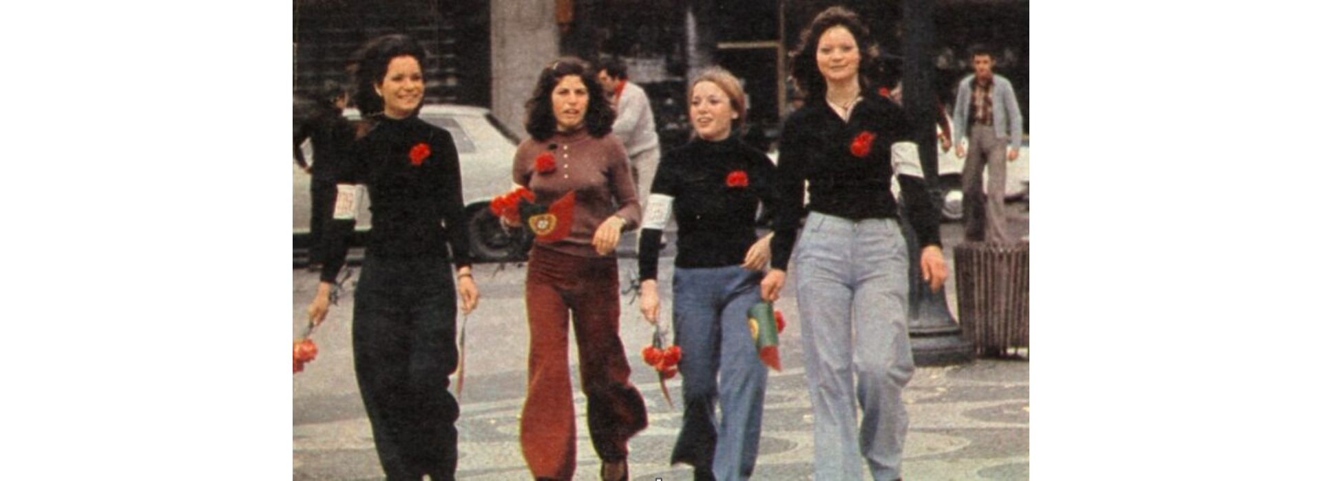 Mulheres por Abril