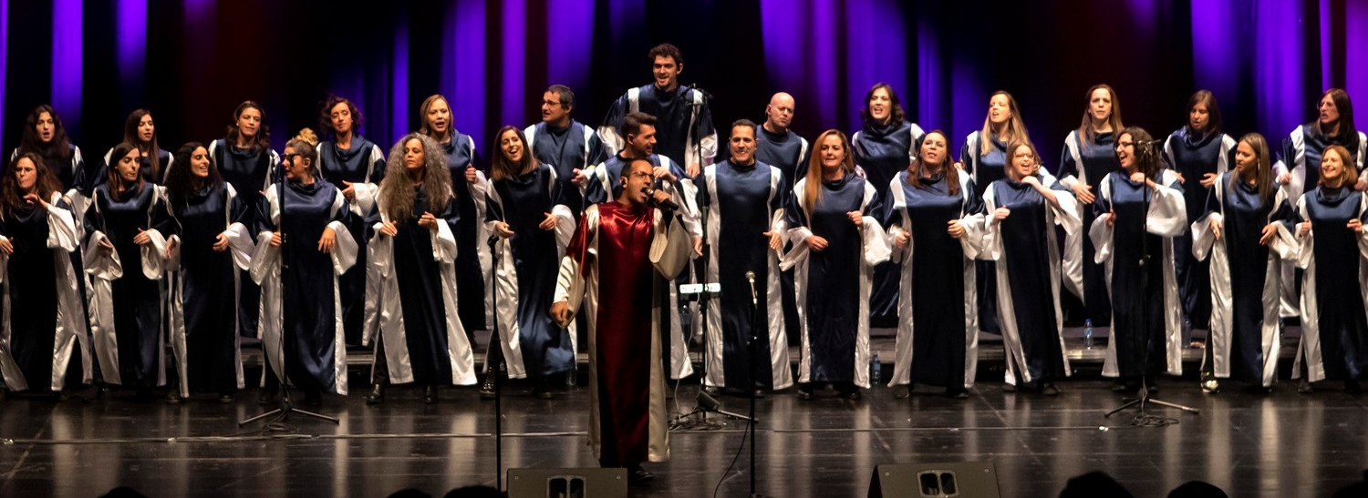 St. Dominic’s Gospel Choir com Jovens e Coros da Vigararia