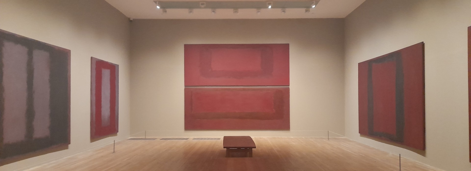 O silêncio é tão exato: arte e resistência