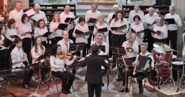 Tuna d’os Voluntários de S. João da Madeira