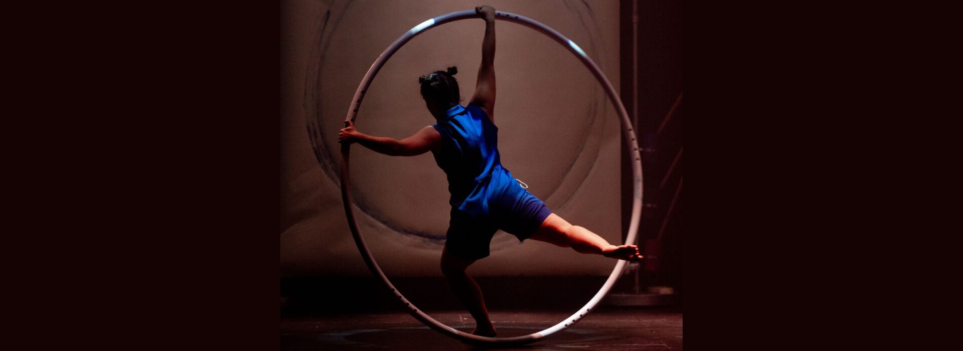 Roda-Viva (a Menina e o Círculo)