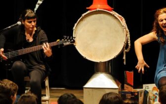 Dia Mundial da Poesia — Máquina de Embrulhar Poemas