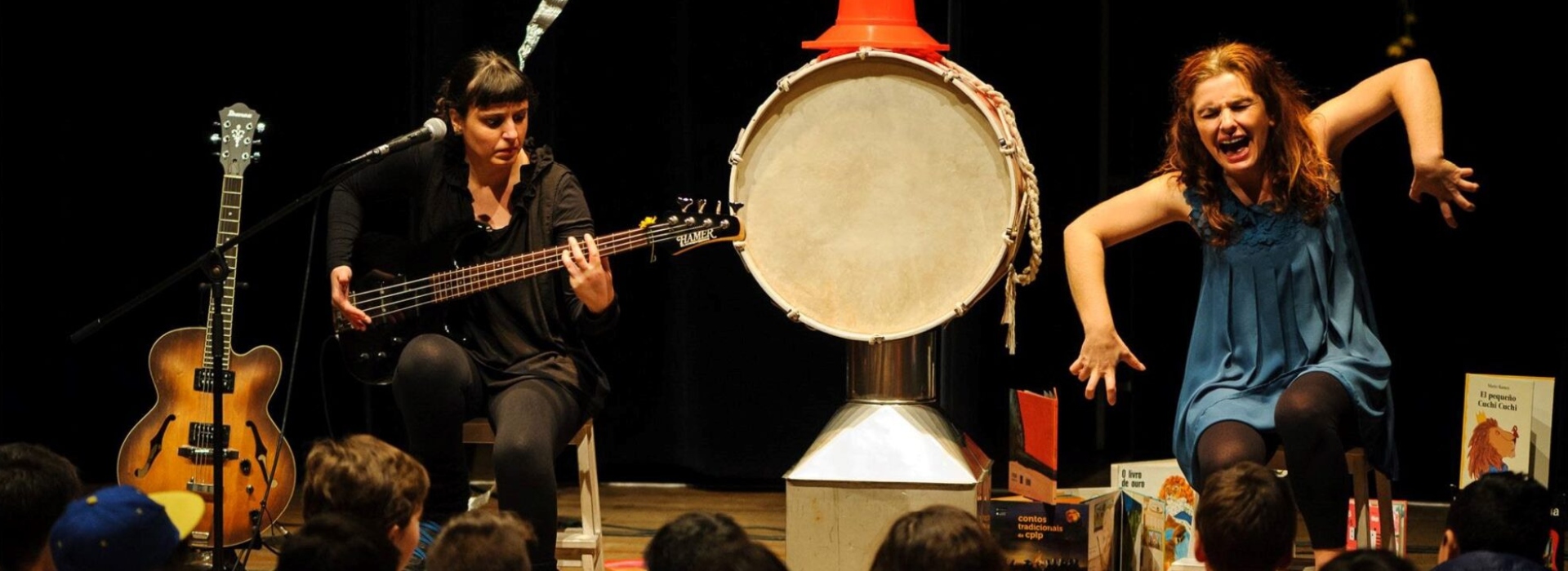 Dia Mundial da Poesia — Máquina de Embrulhar Poemas