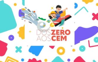 Jogar com os plásticos